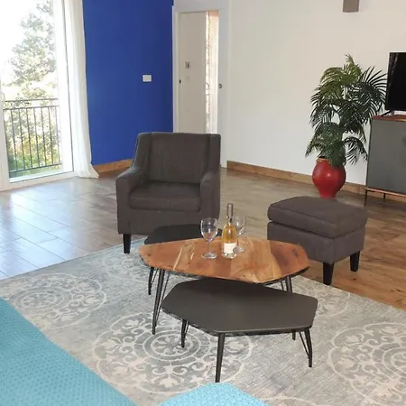 Villa Deluxe Dans De Charme A 5 Minutes Des Plages De Santa Giulia Et Palombaggia *